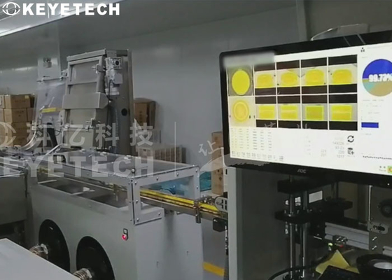 Optische sorteermachine voor het sluiten van flessen met eetbare olie